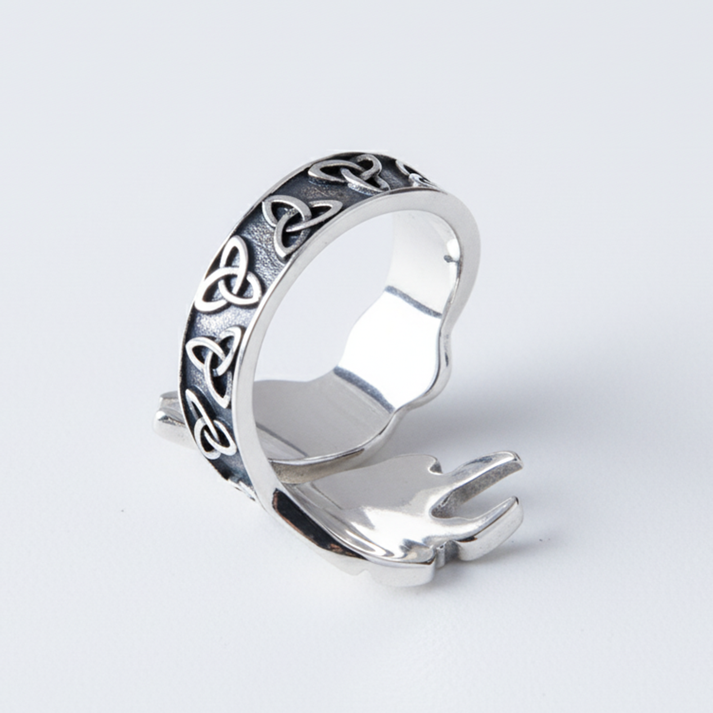 Celtic Claw Ring in Silver