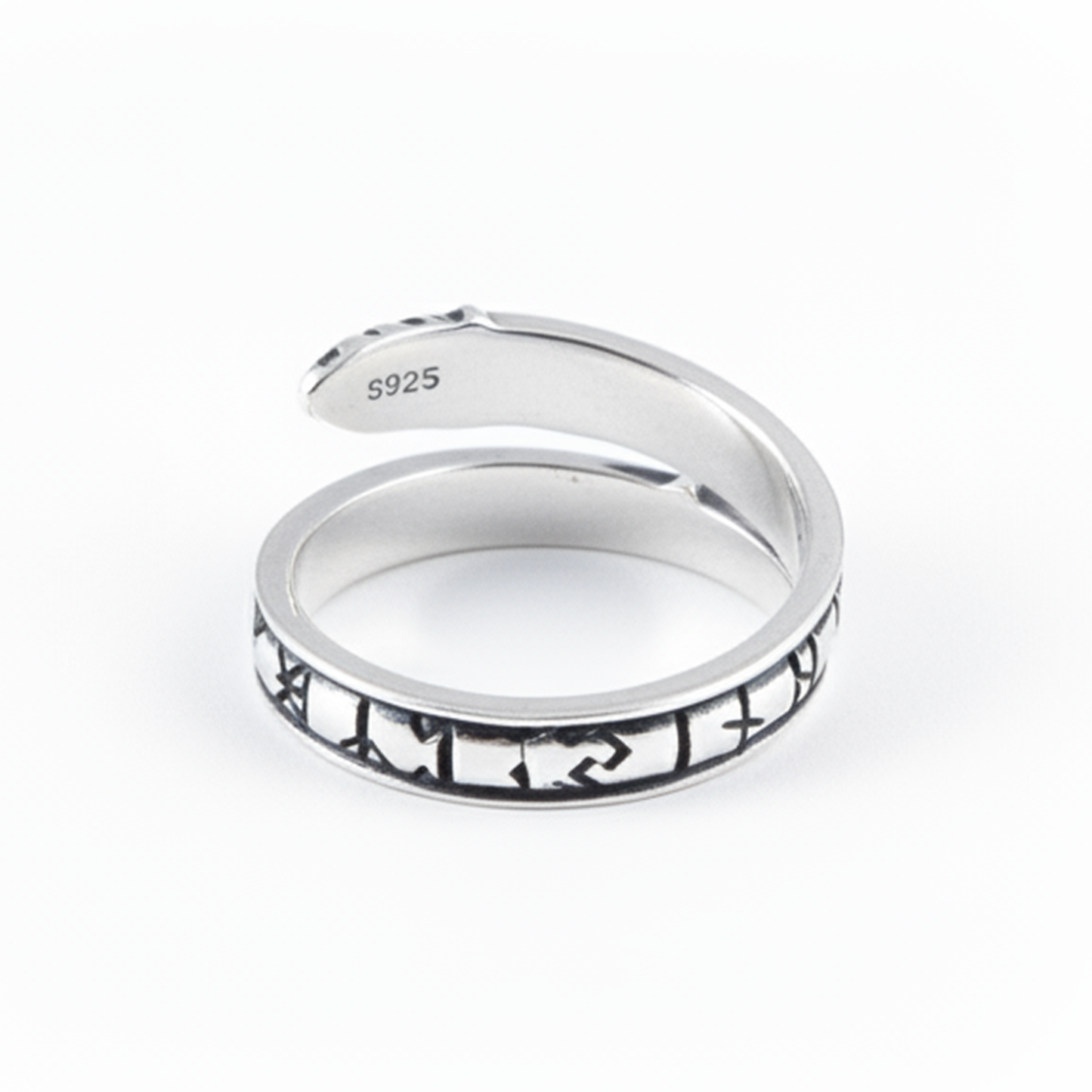 Snake Rune Ring in Silver