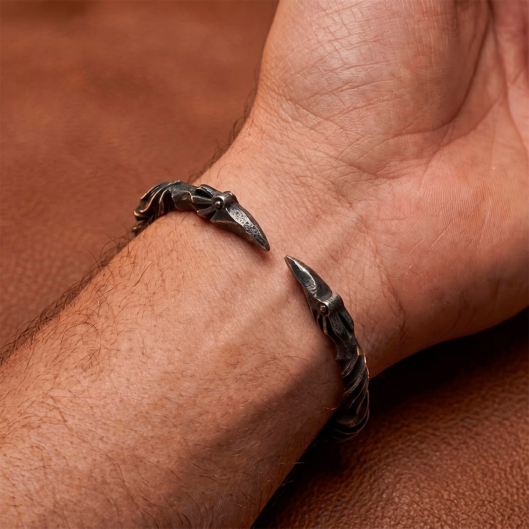 Ravensteel Twisted Bracelet