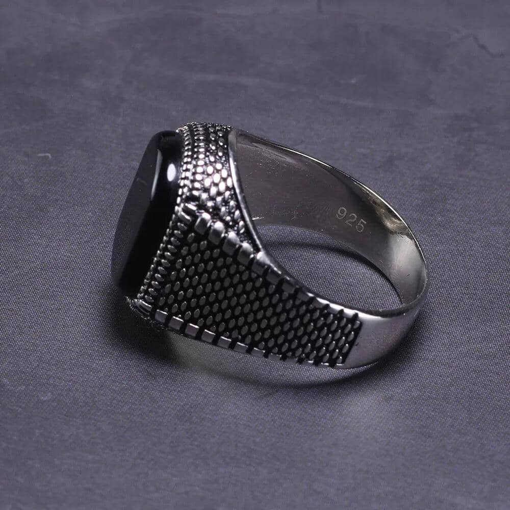 Unisize Dragon Scale Ring with Black Agate in Silver Ring [Skaldic_Jewelry] 